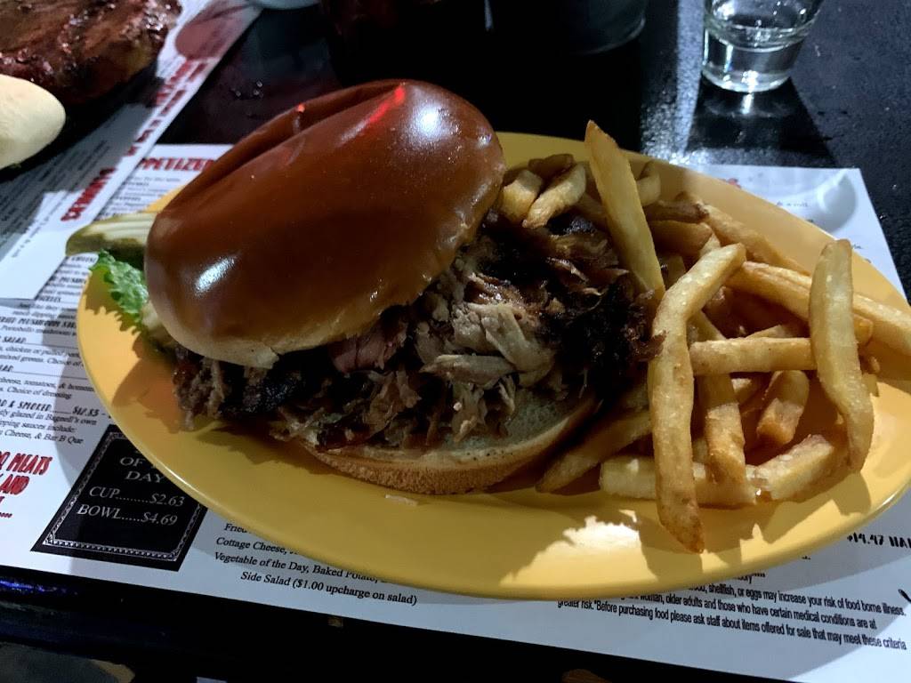 Camp Bagnell Fish & Steak | restaurant | 401 Old Bagnell Rd, Eldon, MO 65026, USA | 5736931275 OR +1 573-693-1275