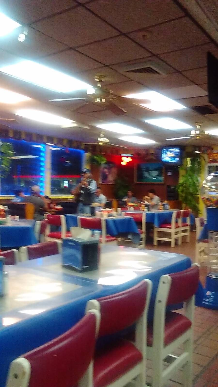 Mariscos La Reyna | restaurant | 3349 W Illinois Ave, Dallas, TX 75211, USA | 2143398630 OR +1 214-339-8630