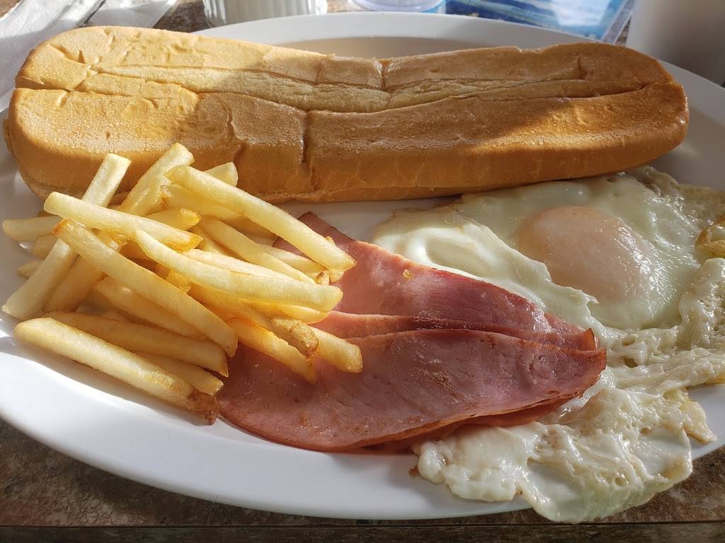 Reys Cuban Cafe | restaurant | 7800 S US Hwy 17 92 #194, Casselberry, FL 32730, USA | 4072602434 OR +1 407-260-2434