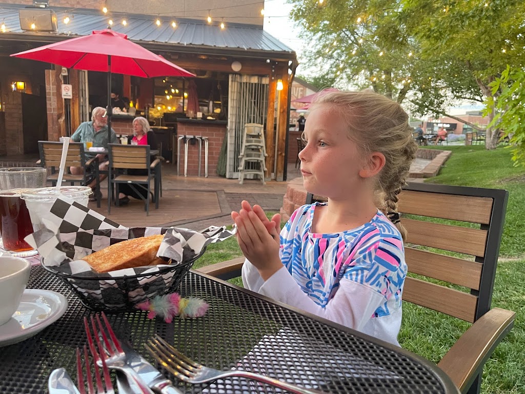 Ale House | restaurant | 2531 N 12th St, Grand Junction, CO 81501, USA | 9702427253 OR +1 970-242-7253