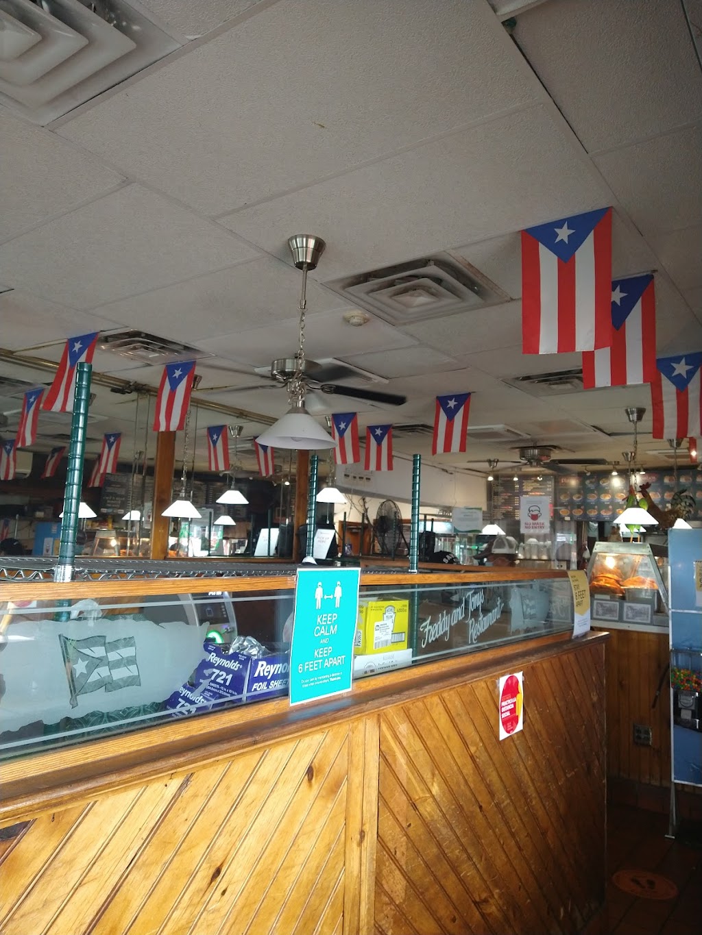 Freddy & Tonys Restaurant | restaurant | 201 W Allegheny Ave, Philadelphia, PA 19133, USA | 2156343889 OR +1 215-634-3889