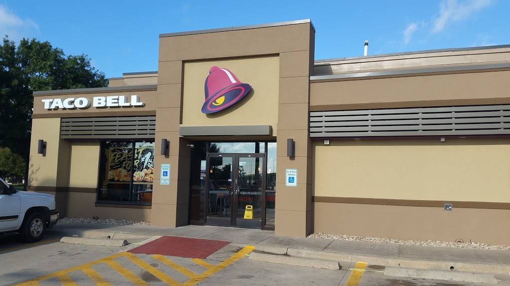 Taco Bell | meal takeaway | 2245 W, TX-12 Loop, Dallas, TX 75220, USA | 2143576511 OR +1 214-357-6511