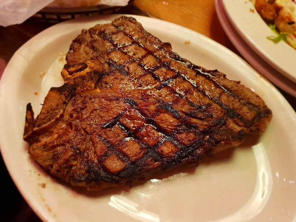 Texas Roadhouse | restaurant | 5005 Shelbyville Rd, Louisville, KY 40207, USA | 5028975005 OR +1 502-897-5005