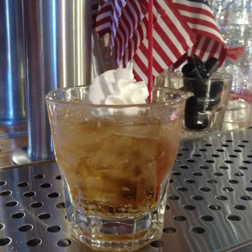 Cattle Zone Restaurant and Bar | restaurant | 6001 Lower Valley Pike, Springfield, OH 45502, USA | 9378824050 OR +1 937-882-4050