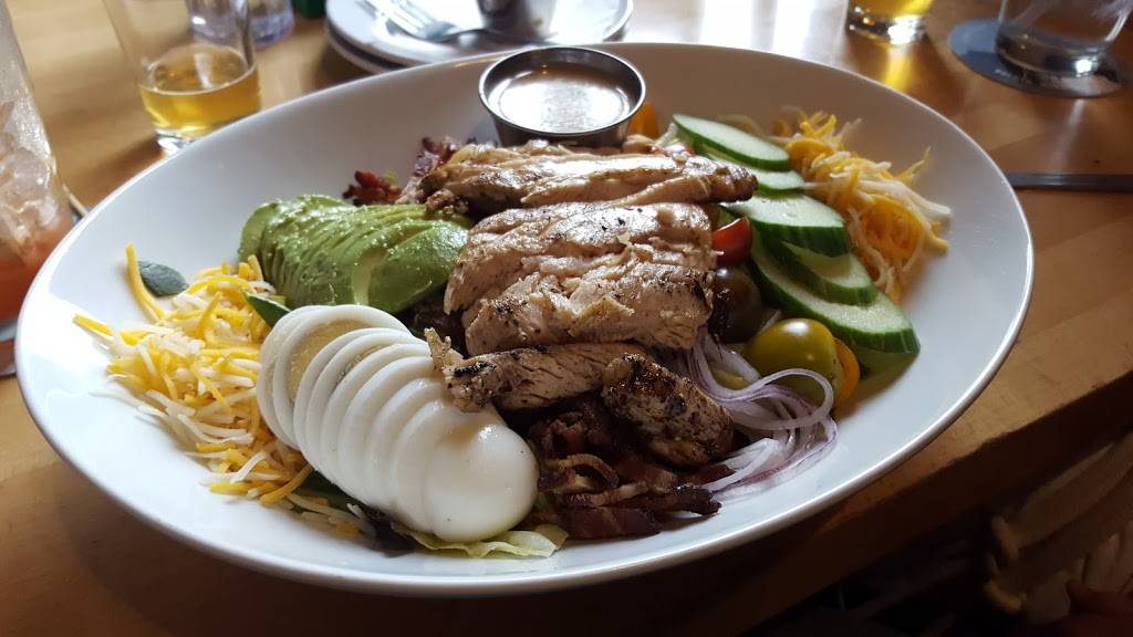 Canal Park Brewing Company | restaurant | 300 Canal Park Dr, Duluth, MN 55802, USA | 2184644790 OR +1 218-464-4790