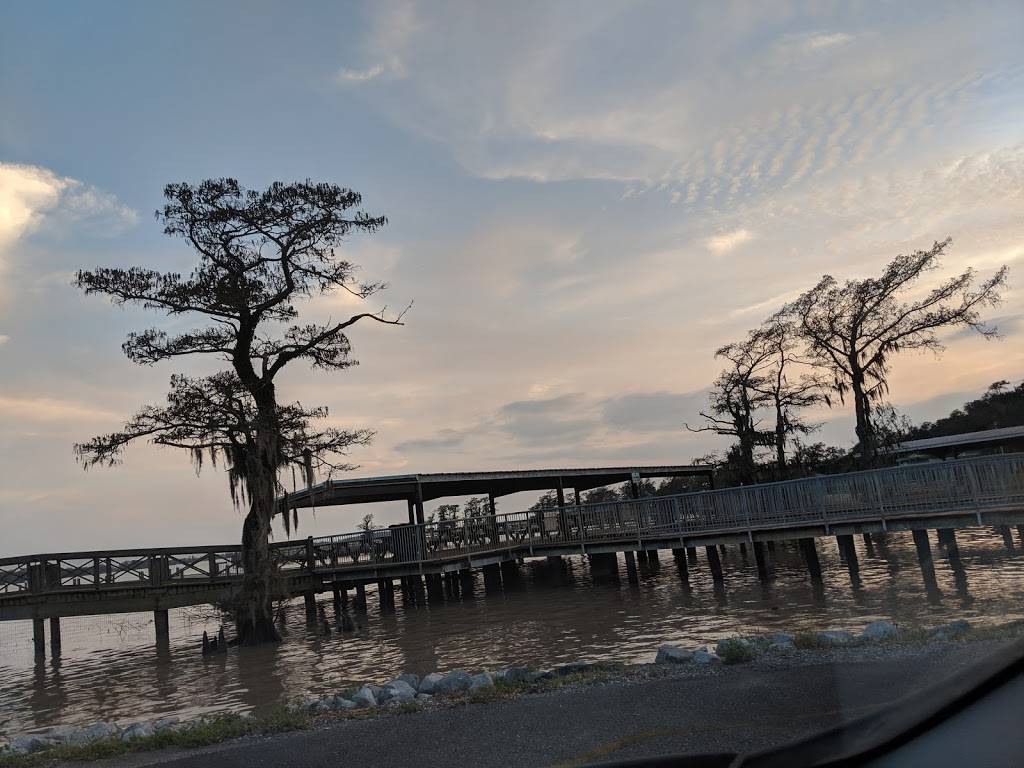 Regatta Seafood and Steakhouse | restaurant | 508 Hawkeye Ave, Lake Arthur, LA 70549, USA | 3377741504 OR +1 337-774-1504