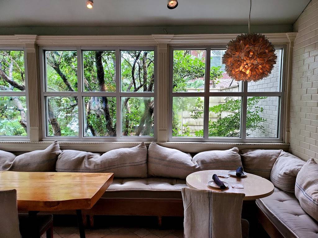 Bistro VG | restaurant | 70 W Crossville Rd, Roswell, GA 30075, USA | 7709931156 OR +1 770-993-1156