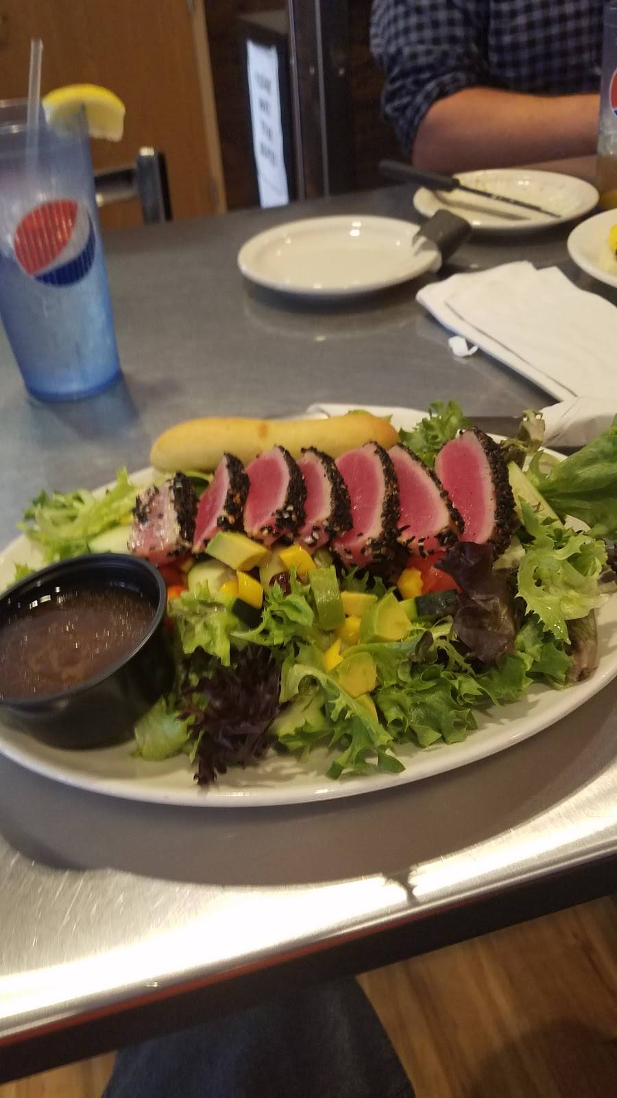 The Filling Station | restaurant | 120 W Main St #2002, Mt Pleasant, PA 15666, USA | 7245427772 OR +1 724-542-7772