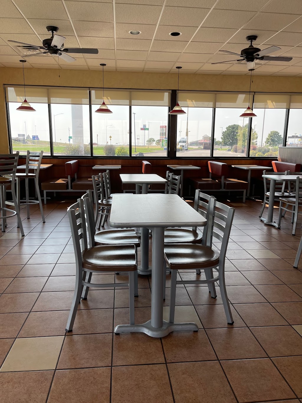 Taco Johns | restaurant | 625 W Willow Ave, Colby, KS 67701, USA | 7854608226 OR +1 785-460-8226