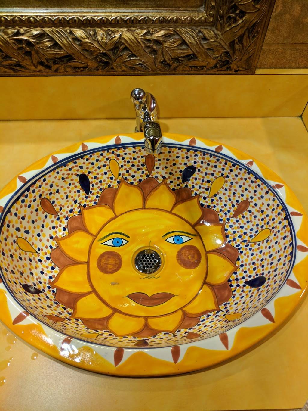 Ixtapa Family Mexican Restaurant | restaurant | 5031 168th St SW #140, Lynnwood, WA 98037, USA | 4257424300 OR +1 425-742-4300