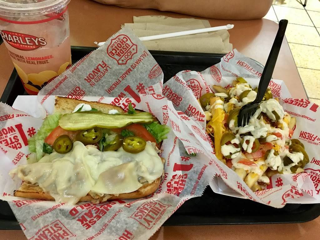 Charleys Philly Steaks | restaurant | 150 Chesterfield Center, Chesterfield, MO 63017, USA | 6363873957 OR +1 636-387-3957
