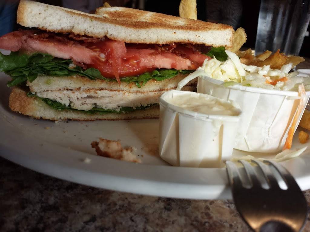 Traditions Family Restaurant | restaurant | 1053 Simcoe St N, Oshawa, ON L1G 4X1, Canada | 9054368849 OR +1 905-436-8849