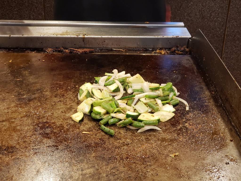 Hibachi Grill | restaurant | 815 Walker St, Houston, TX 77002, USA | 7132221688 OR +1 713-222-1688