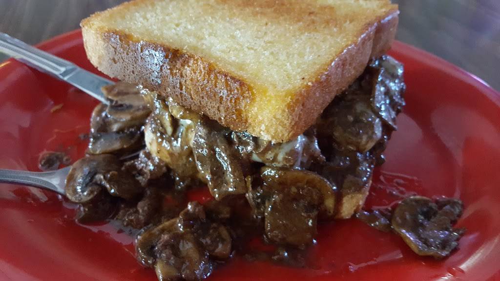 Full Throttle | restaurant | 11578 Shipman Rd, Carlinville, IL 62626, USA | 2178549554 OR +1 217-854-9554