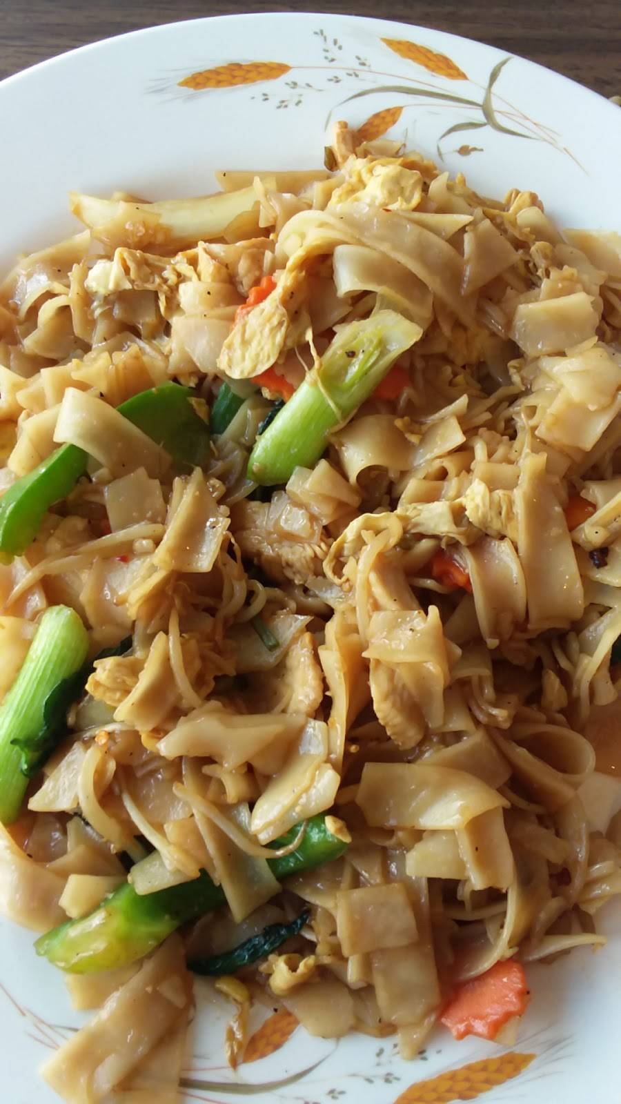 Thai O-Sha | restaurant | 27822 Warren Rd, Westland, MI 48185, USA | 7347433425 OR +1 734-743-3425