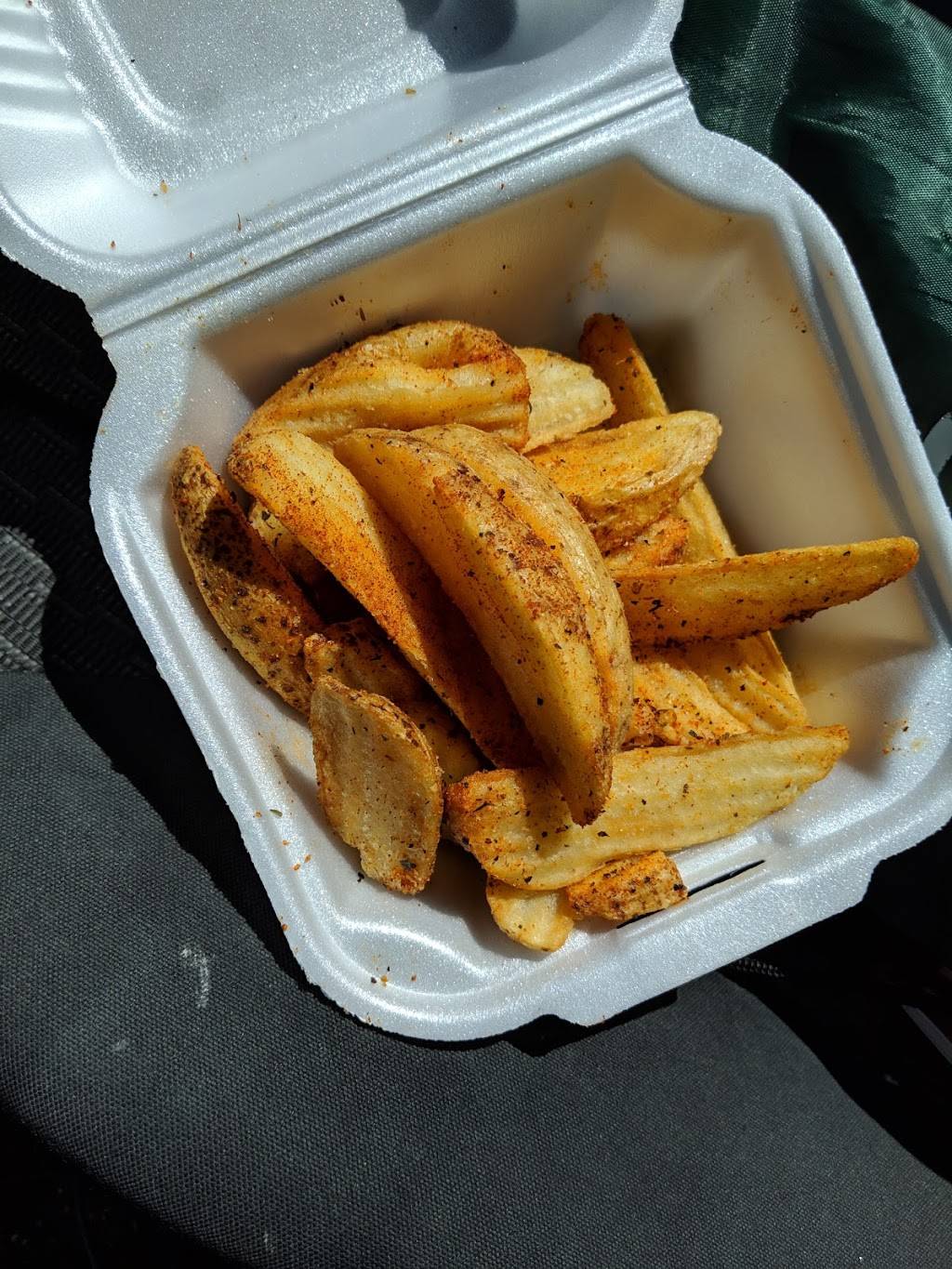 Famous Daves Bar-B-Que | restaurant | 2630 E Craig Rd, North Las Vegas, NV 89030, USA | 7023998000 OR +1 702-399-8000