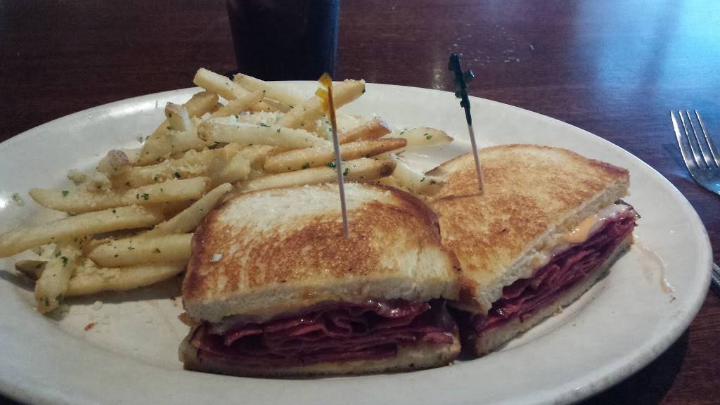 Beyond the Glory Sports Bar and Grill | restaurant | 1371 N McDowell Blvd #130, Petaluma, CA 94954, USA | 7079718366 OR +1 707-971-8366