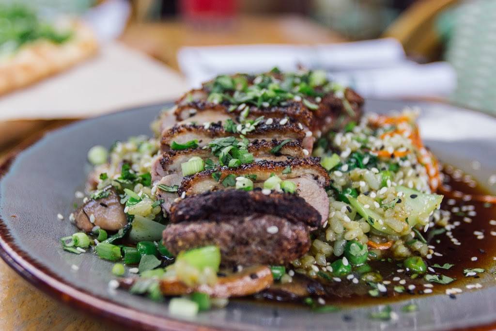 Farm Table | restaurant | 960 Gateway Commons Cir, Wake Forest, NC 27587, USA | 9195696714 OR +1 919-569-6714