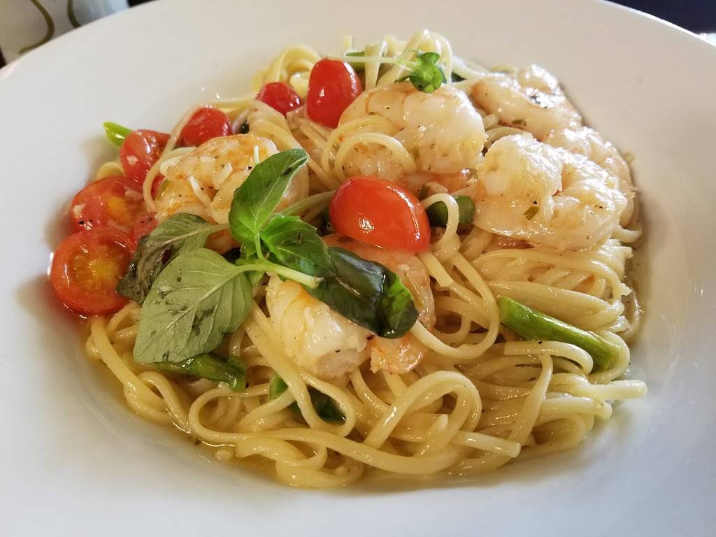 Tonys Town Square Restaurant | restaurant | 1365 W Monorail Way, Orlando, FL 32830, USA | 4078246311 OR +1 407-824-6311