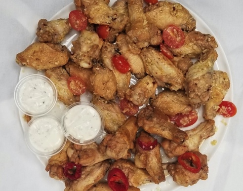 Wings & Things | restaurant | 467 Alvarado St, Monterey, CA 93940, USA | 8312647013 OR +1 831-264-7013