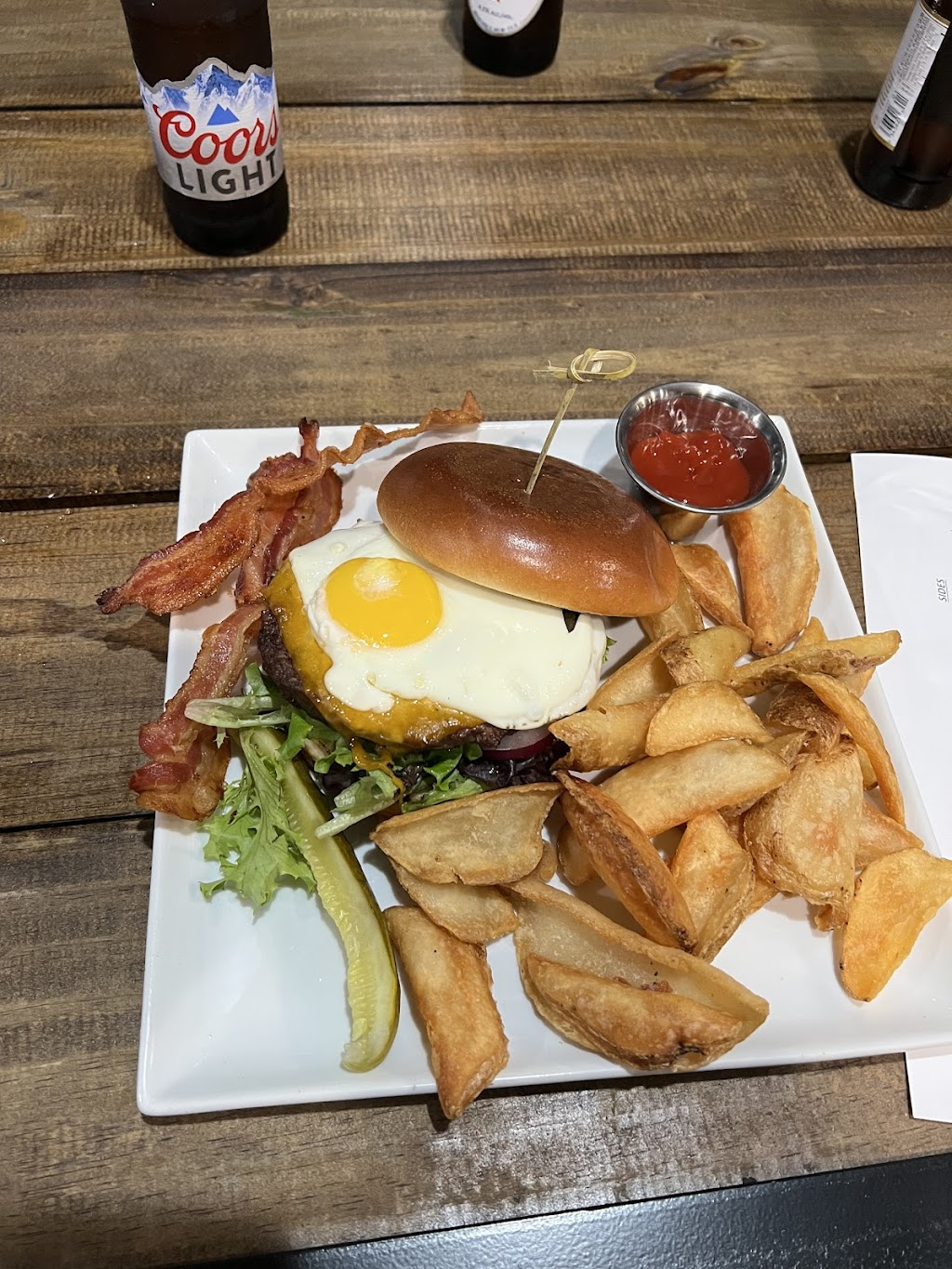 Conroe Lake House | restaurant | 14954 Hwy 105 W, Montgomery, TX 77356, USA | 9363005253 OR +1 936-300-5253