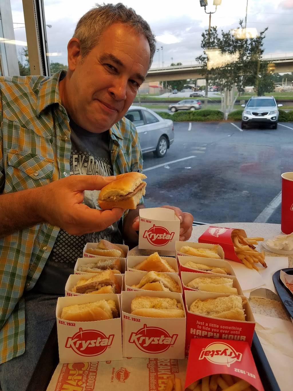 Krystal | meal takeaway | 2509 Main St, East Point, GA 30344, USA | 4047666420 OR +1 404-766-6420