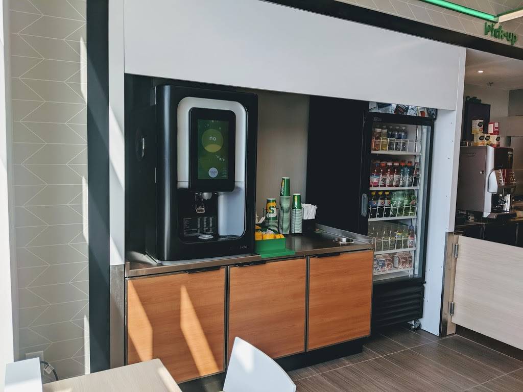 Subway | restaurant | 665 River Rd Unit 7, Gloucester, ON K1V 2G2, Canada | 6138221288 OR +1 613-822-1288