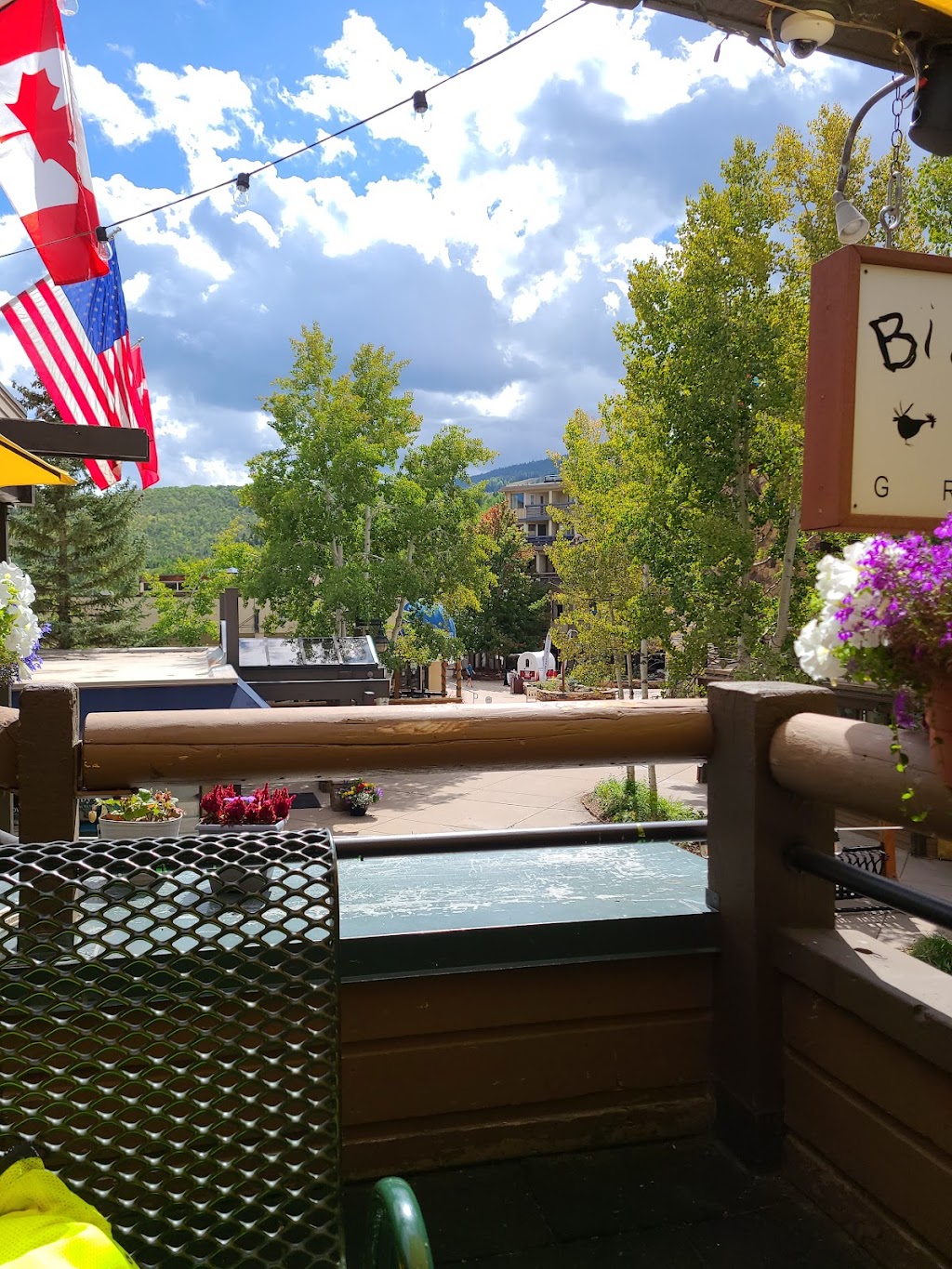 Big Hoss Grill | restaurant | 45 Village Square, Snowmass Village, CO 81615, USA | 9709232597 OR +1 970-923-2597