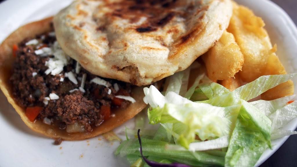 Restaurant La Carreta | restaurant | 350 Rue Saint-Zotique E, Montréal, QC H2S 1L7, Canada | 5142738884 OR +1 514-273-8884