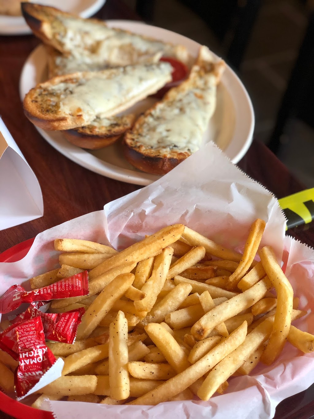 C&c mun-cheeze pizza | restaurant | 1259 Jefferson St, Oakland, CA 94612, USA | 5108355555 OR +1 510-835-5555