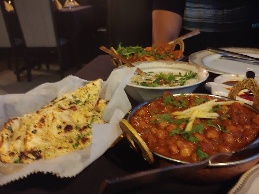 Gandhis | restaurant | 4075 FL-7 F2, Lake Worth, FL 33449, USA | 5613289441 OR +1 561-328-9441