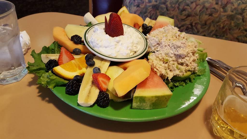 The Spot Restaurant | cafe | 5505, 500 E Broadway, Waukesha, WI 53186, USA | 2624464600 OR +1 262-446-4600