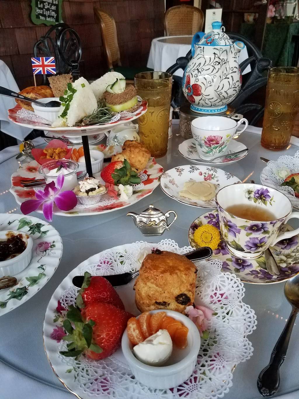 Shakespeare Corner Shoppe | cafe | 3719 India St, San Diego, CA 92103, USA | 6196832748 OR +1 619-683-2748