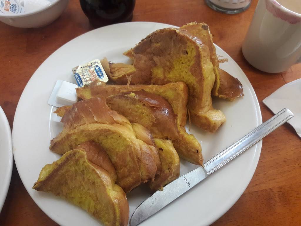 Krissys Korner | restaurant | 1200 Barnum Ave, Stratford, CT 06614, USA | 2038708038 OR +1 203-870-8038