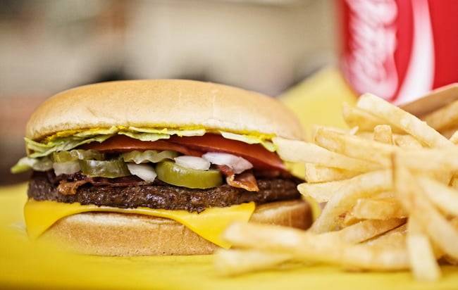 Whataburger | restaurant | 8850 N Stemmons Fwy, Dallas, TX 75247, USA | 2149059014 OR +1 214-905-9014