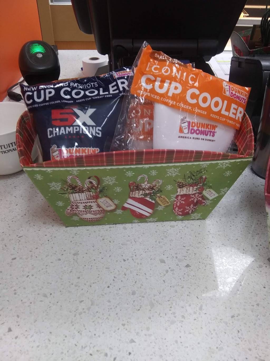 Dunkin | bakery | 615 Meadow St, Littleton, NH 03561, USA | 6034447474 OR +1 603-444-7474