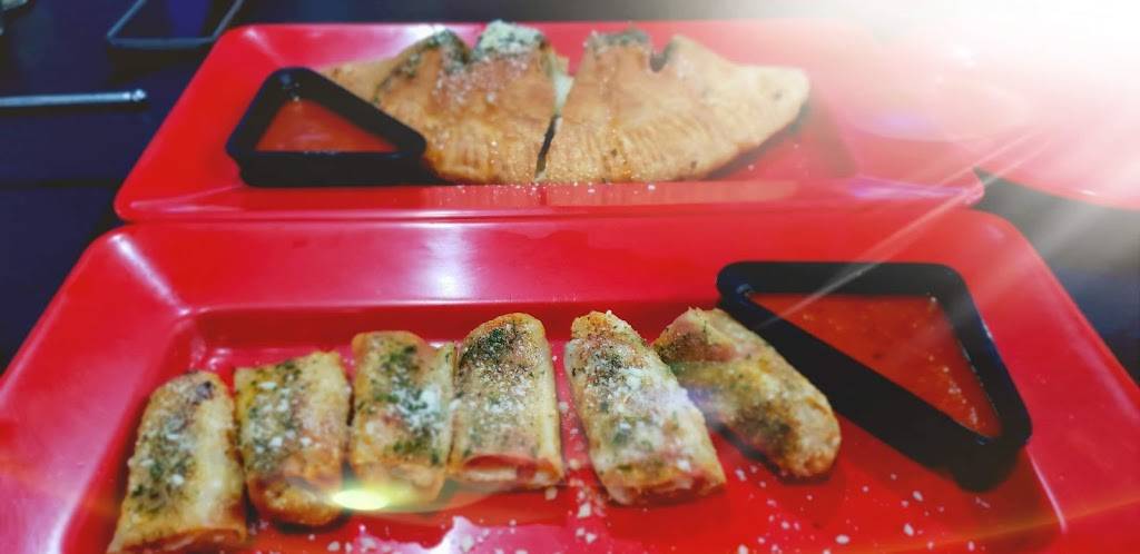 Center Court Pizza & Brew | restaurant | 26440 Farm to Market 1093 #490, Richmond, TX 77406, USA | 2816653997 OR +1 281-665-3997