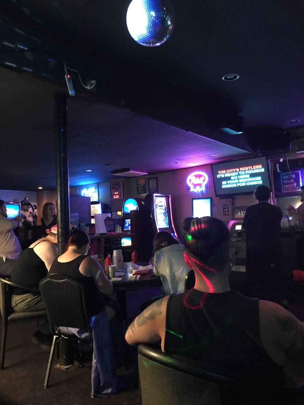 Sweet Home Bar & Grill | restaurant | 2824 N Lombard St, Portland, OR 97217, USA | 5032830274 OR +1 503-283-0274