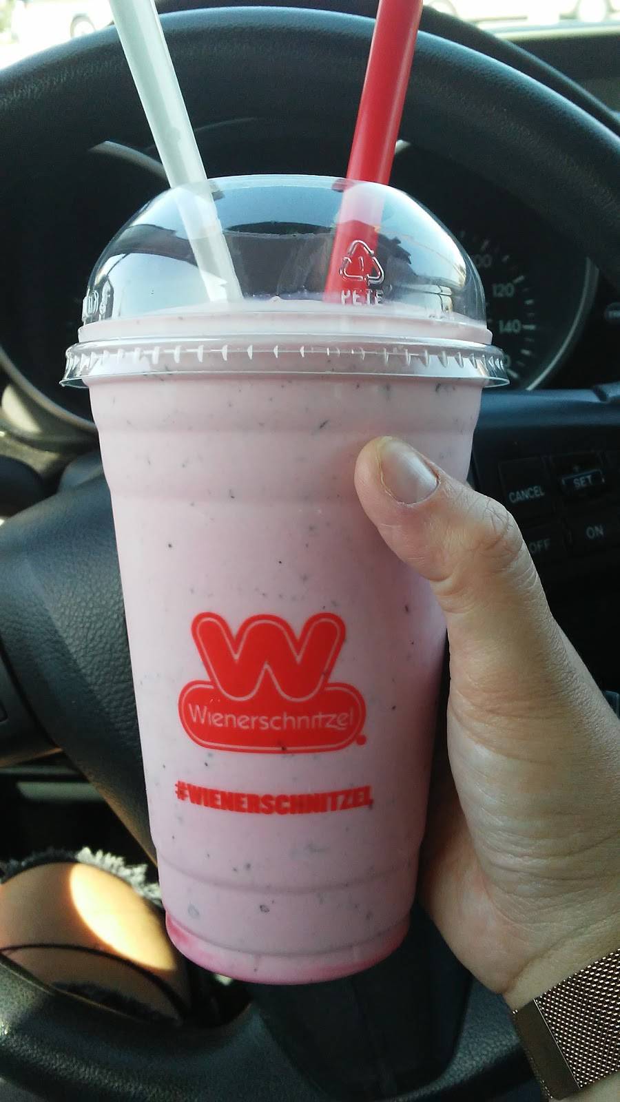 Wienerschnitzel | restaurant | 807 W Lacey Blvd, Hanford, CA 93230, USA | 5595849769 OR +1 559-584-9769