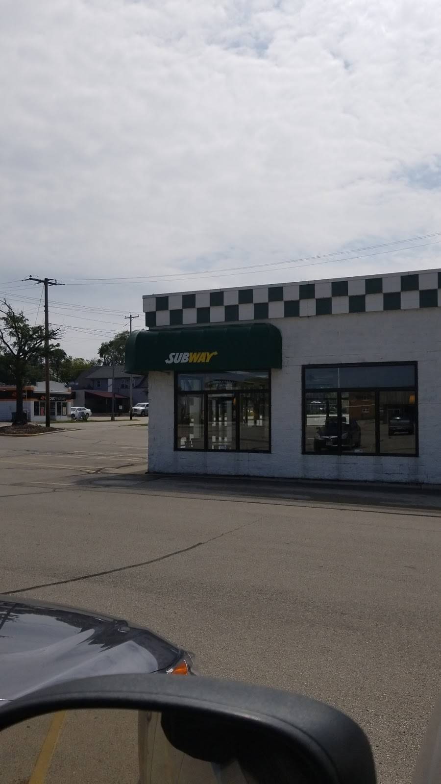 Subway Restaurants | restaurant | 5861 S Packard Ave, Cudahy, WI 53110, USA | 4144829299 OR +1 414-482-9299