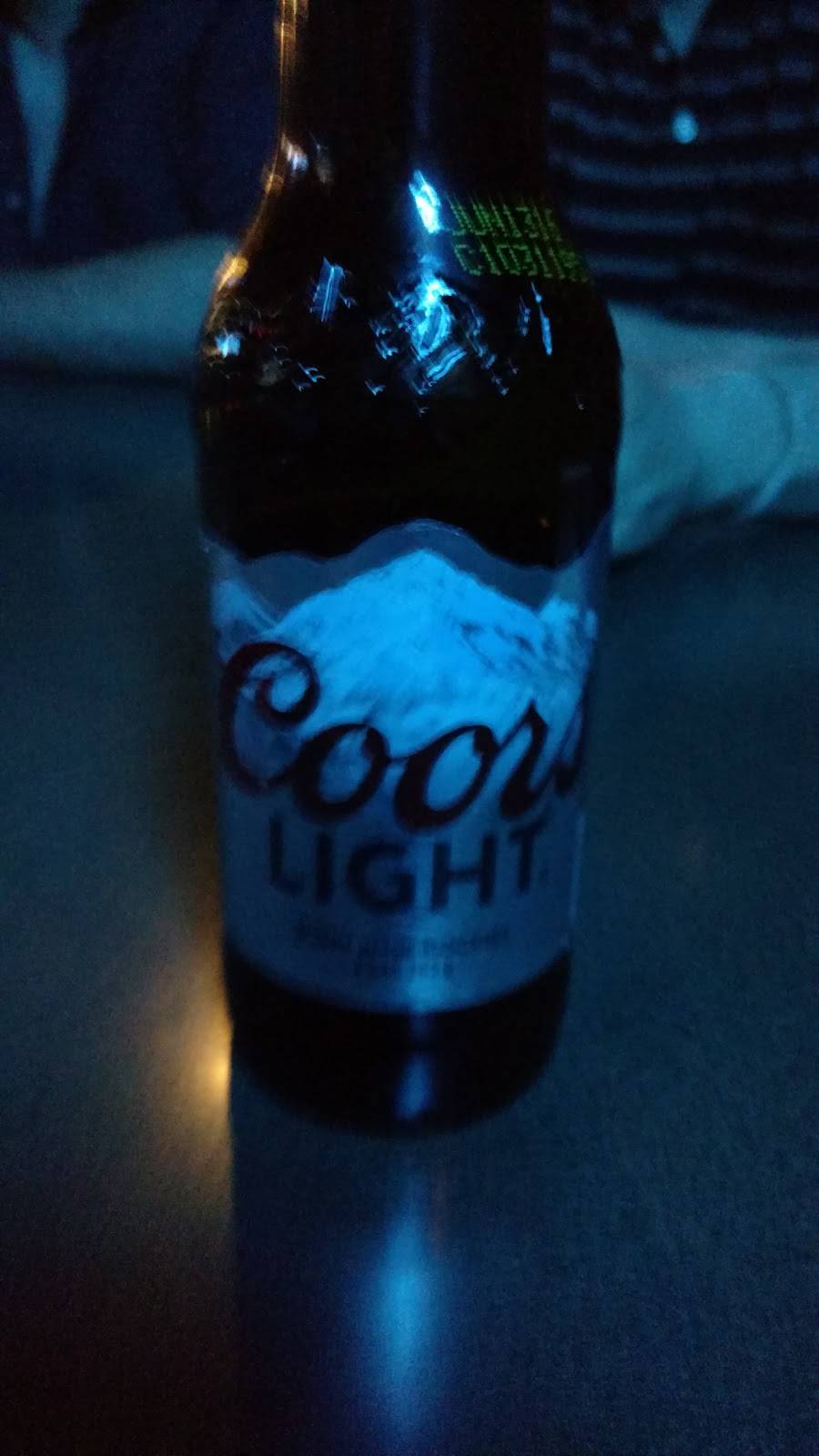 Louies Pub & Grill | restaurant | 5603 Menaul Blvd NE, Albuquerque, NM 87110, USA | 5058815333 OR +1 505-881-5333