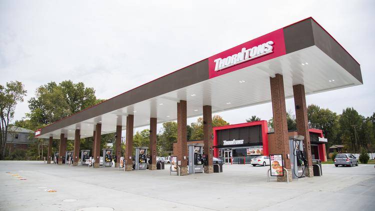 Thorntons | bakery | 1521 Dixie Hwy, Louisville, KY 40210, USA | 5027755561 OR +1 502-775-5561