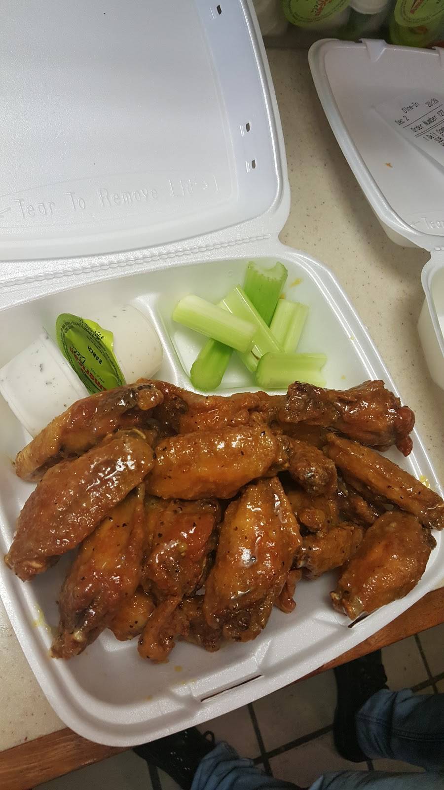 American Deli | restaurant | 1000 Cumberland Mall, Atlanta, GA 30339, USA | 4047553355 OR +1 404-755-3355