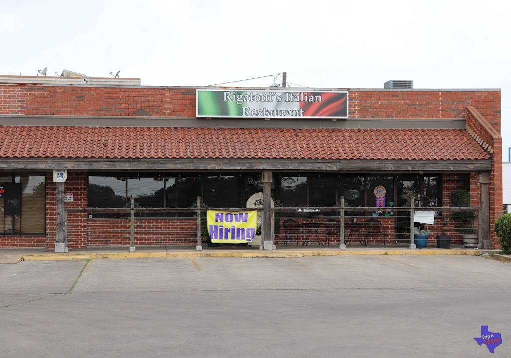 Rigatonis Italian Restaurant | restaurant | 10501 Leopard St, Corpus Christi, TX 78410, USA | 3612414549 OR +1 361-241-4549