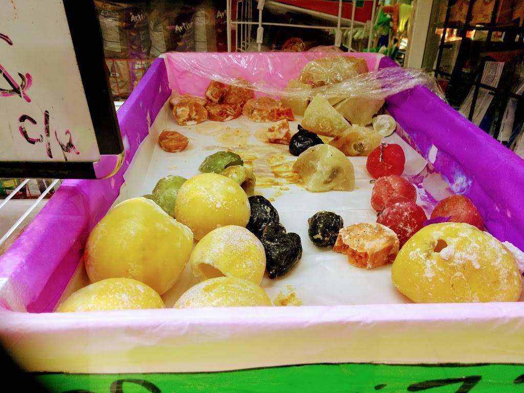 Supermercado La Jalisciense "Super Mexicana" | restaurant | 3923 Vernor Hwy, Detroit, MI 48216, USA | 3135510522 OR +1 313-551-0522