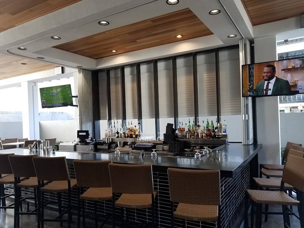 Burtons Grill & Bar of Boca Raton | restaurant | 5580 N Military Trl, Boca Raton, FL 33496, USA | 5614652036 OR +1 561-465-2036