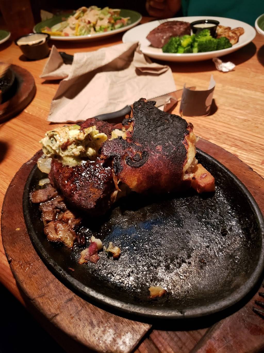 Applebees Grill + Bar | restaurant | 2890 Bartlett Blvd, Bartlett, TN 38134, USA | 9012135034 OR +1 901-213-5034