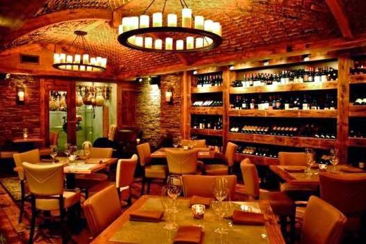 Disotto Enoteca | restaurant | 200 E Chestnut St, Chicago, IL 60611, USA | 3124828727 OR +1 312-482-8727