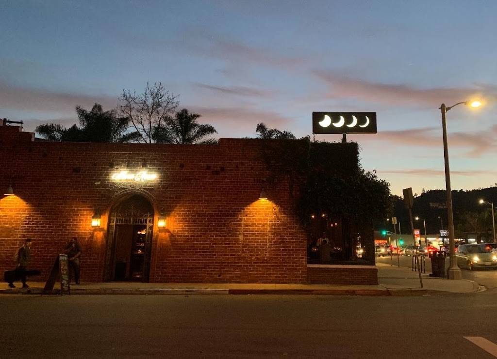 Moon Room | restaurant | 3000 Los Feliz Blvd, Los Angeles, CA 90039, USA | 3236440444 OR +1 323-644-0444