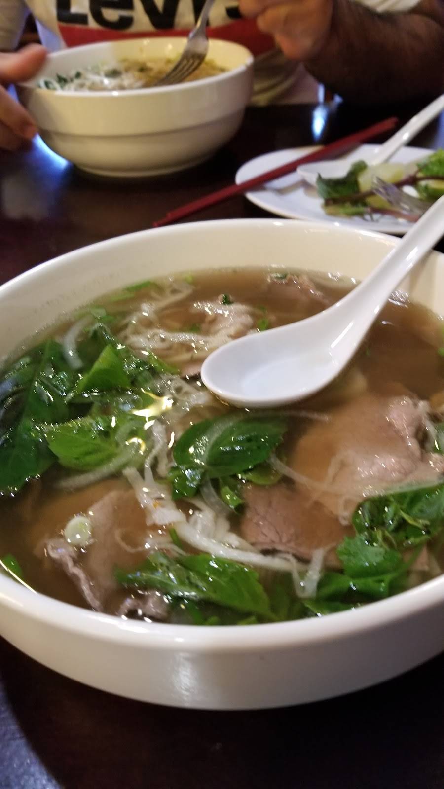 Pho #1 | restaurant | 1820 E Boronda Rd, Salinas, CA 93906, USA | 8319988887 OR +1 831-998-8887